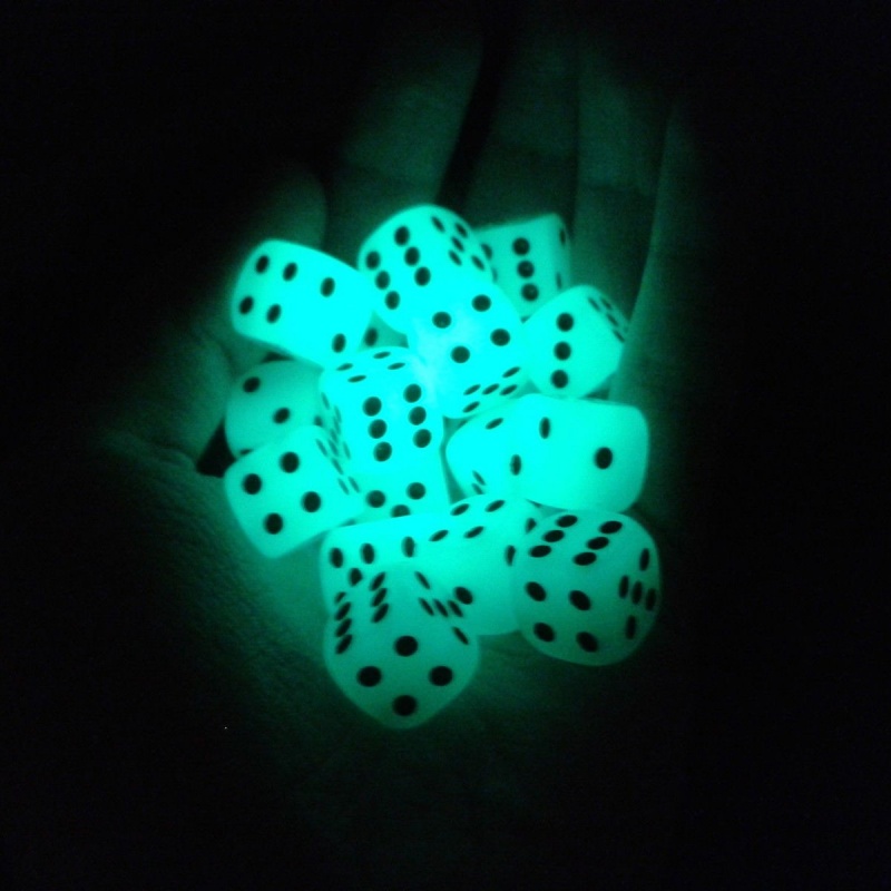 10-Pack  D6 6 Faces Dice Glow  - Board Game Yahtzee recension och pris